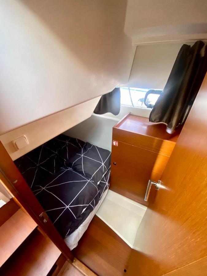 Une Nuit Insolite Sur Un Bateau Linge Et Menage Inclus - Boat Paradise La Rochelle La Rochelle  Exterior photo